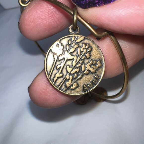 Alex and Ani Antiqued Gold Tone “Aunt” Charm Bracelet - Picture 4 of 7